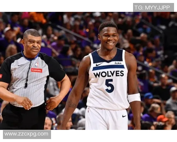 上海队与新疆队激战正酣谁能在这场巅峰对决中笑到最后 上海队与新疆队激战正酣谁能在这场巅峰对决中笑到最后